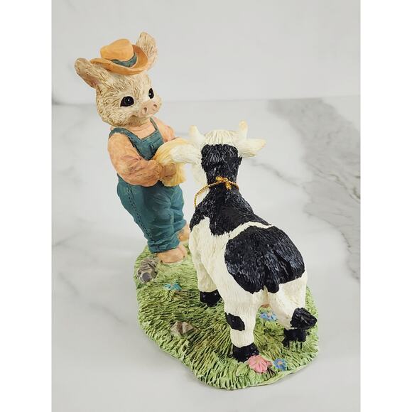 Farmer Pig Piggy w/ Cow Figurine 5" Resin 1994 Trippie's Countryside Lover Vtg - Picture 9 of 16